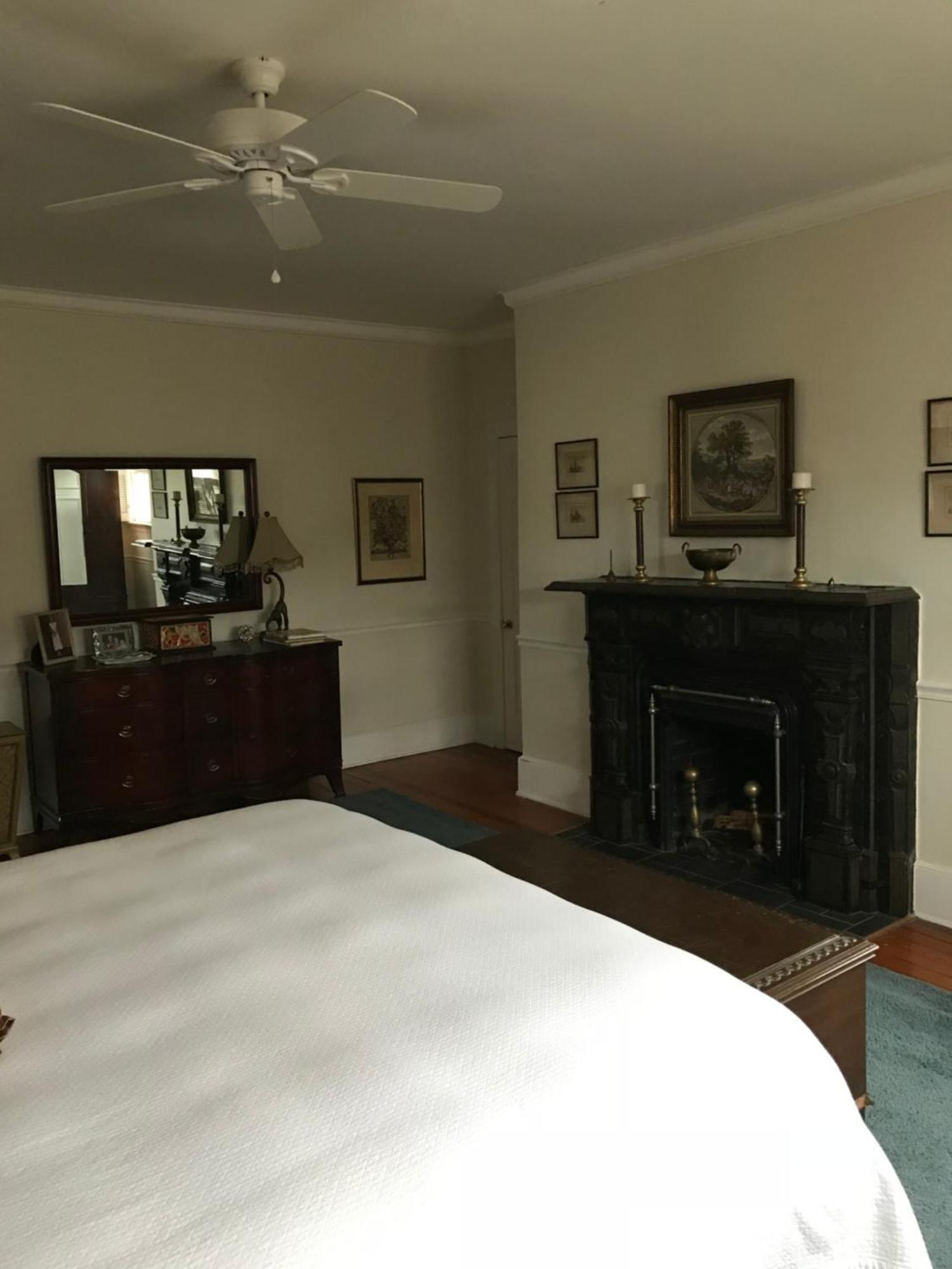 Springwood Inn Anniston Room photo