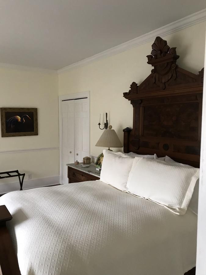 Springwood Inn Anniston Room photo