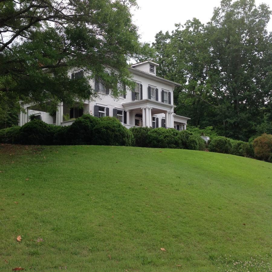 Springwood Inn Anniston Exterior photo